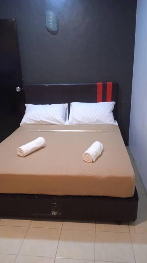 D Layaran Kuantan Lpt Exit 833 호텔 외부 사진