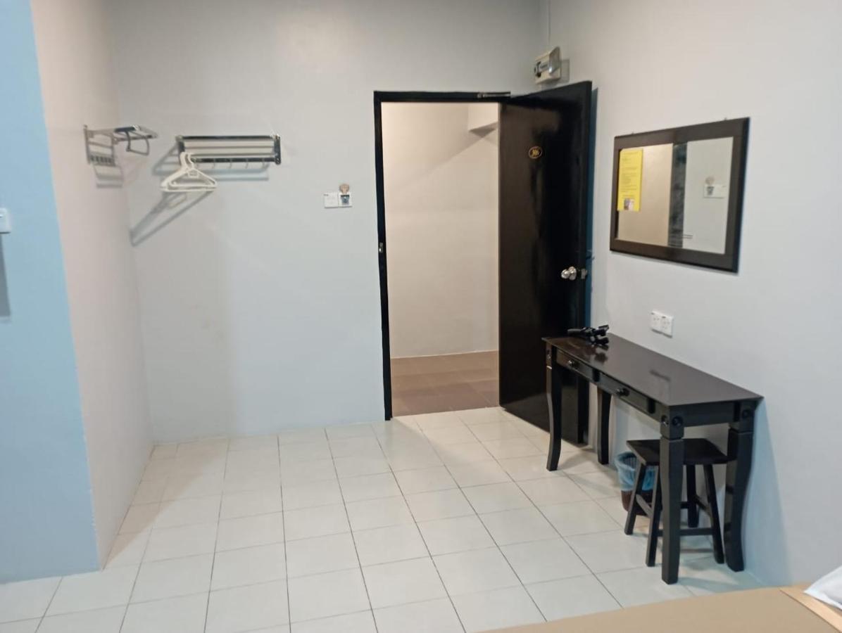 D Layaran Kuantan Lpt Exit 833 호텔 외부 사진
