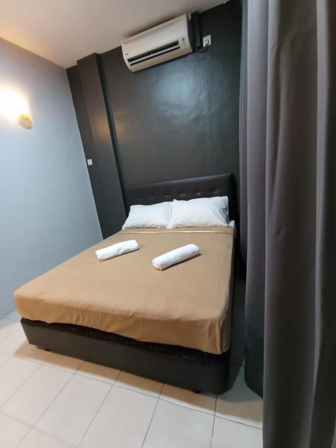 D Layaran Kuantan Lpt Exit 833 호텔 외부 사진