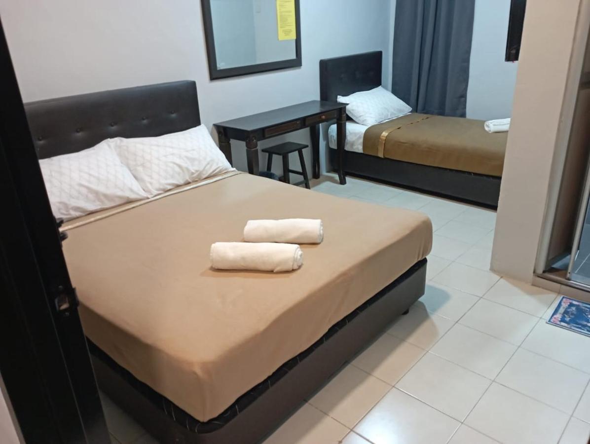 D Layaran Kuantan Lpt Exit 833 호텔 외부 사진