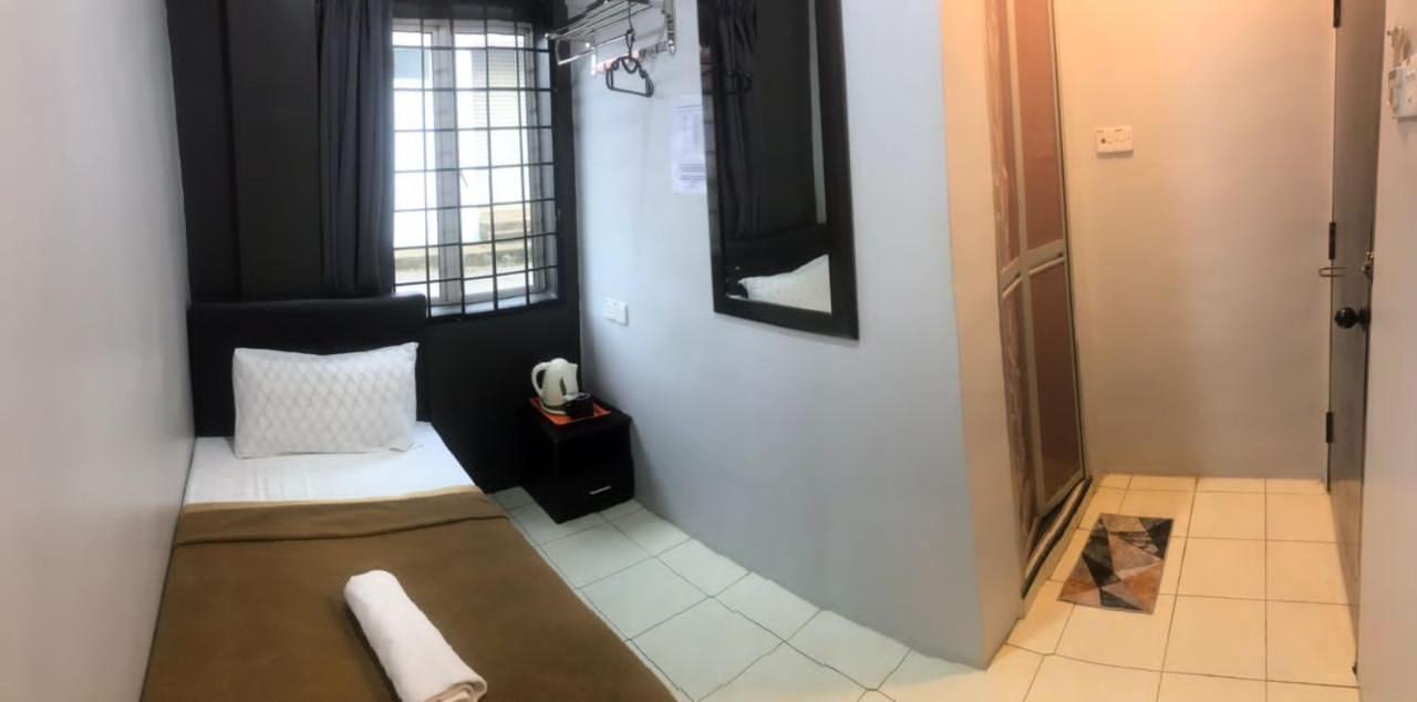 D Layaran Kuantan Lpt Exit 833 호텔 외부 사진